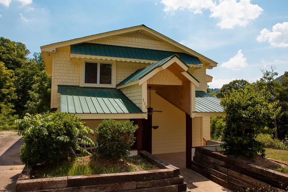 Cove Holiday home *